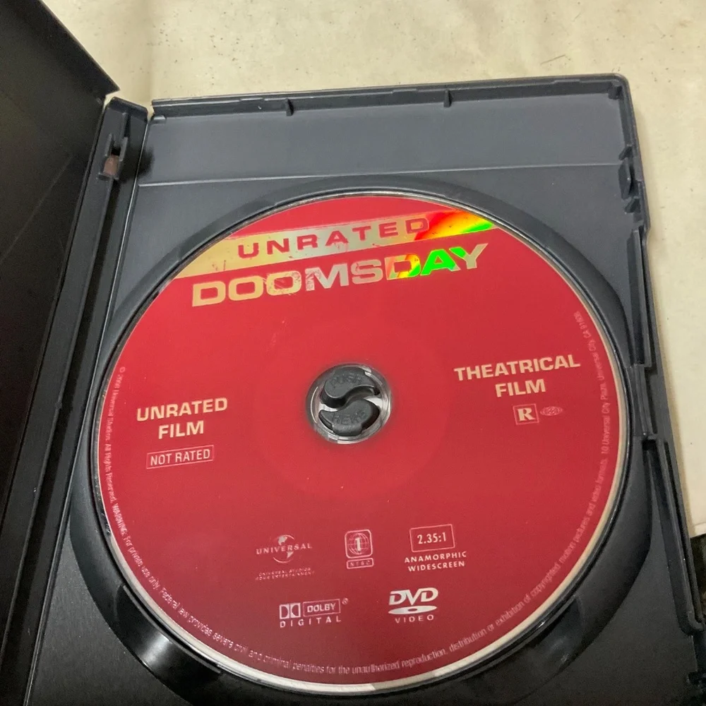 DVD - Doomsday   V104